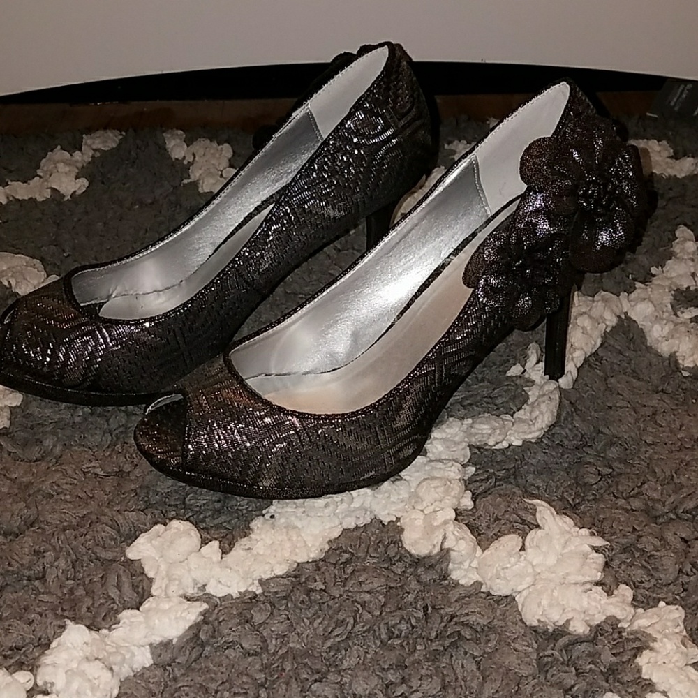 NWOB Ruby Shoo heels